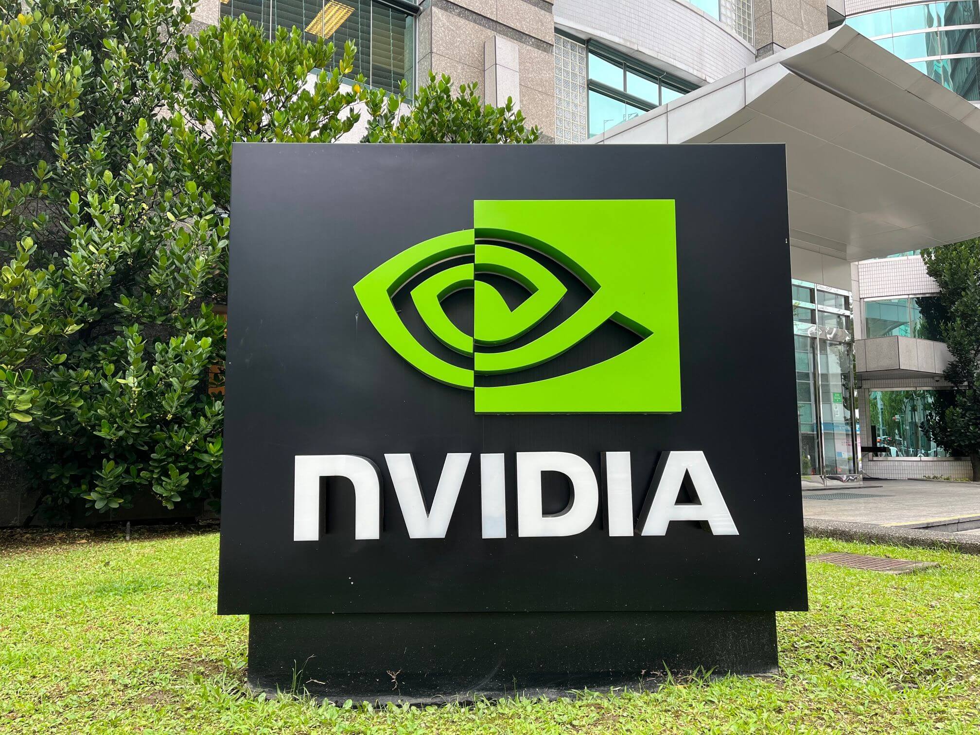 Nvidia Faces Major Setback: China Blocks H20 Chips - 527o1k2