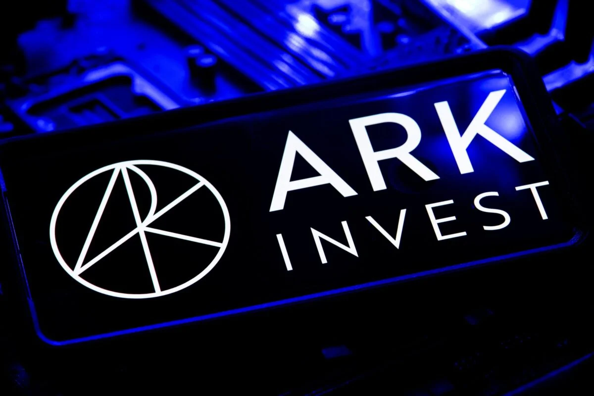 Cathie Wood Dumps $7M in PagerDuty (PD) as ARK Invest Pivots to Symbotic and Kodiak AI