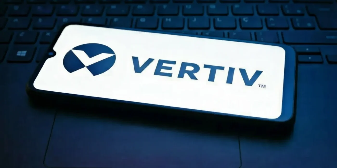 Vertiv (VRT) Stock Plummets 10% After Record Peak Despite Strong AI Tailwinds