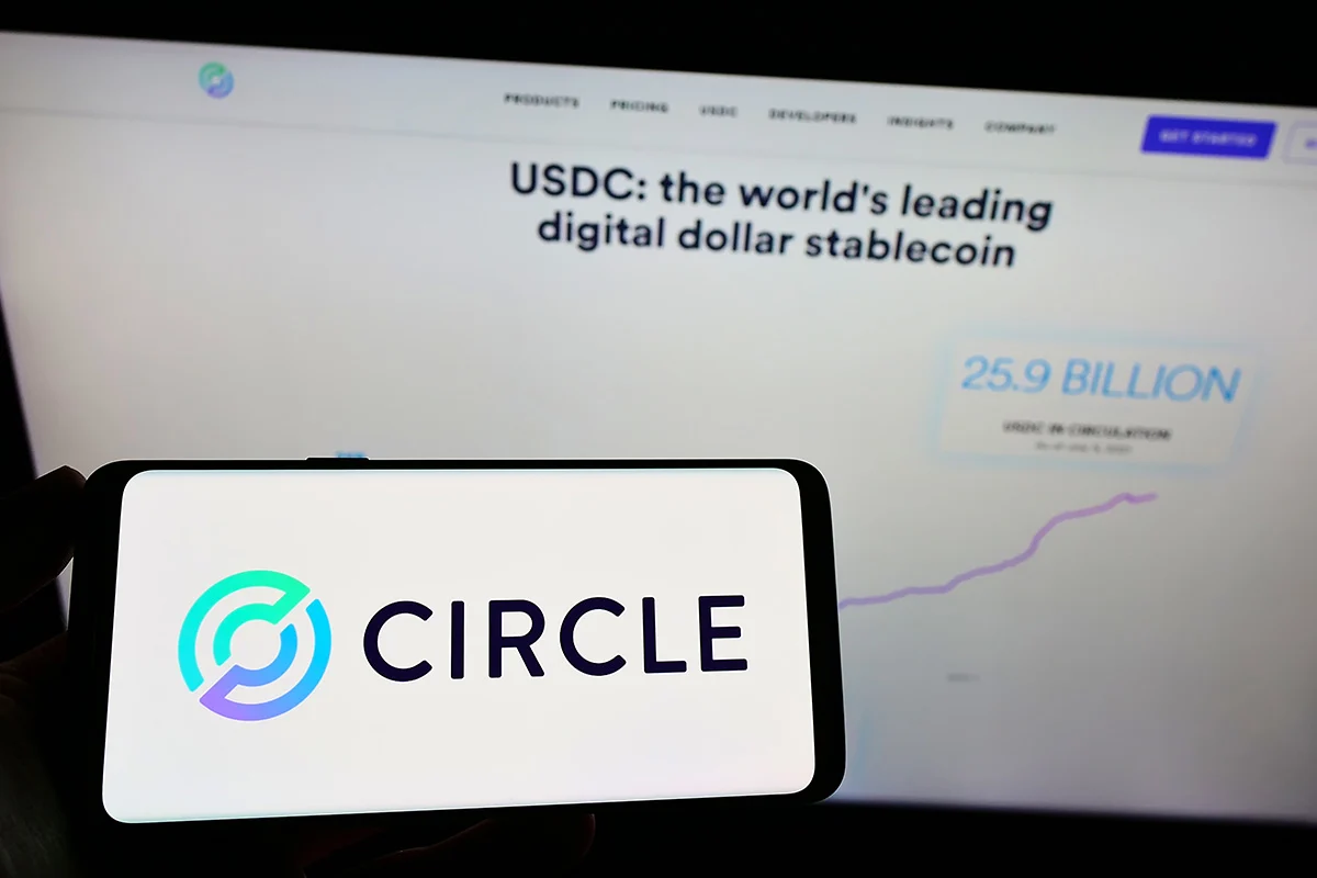 Circle’s Mass USDC Wallet Freeze Sparks Outrage from Crypto Investigator ZachXBT