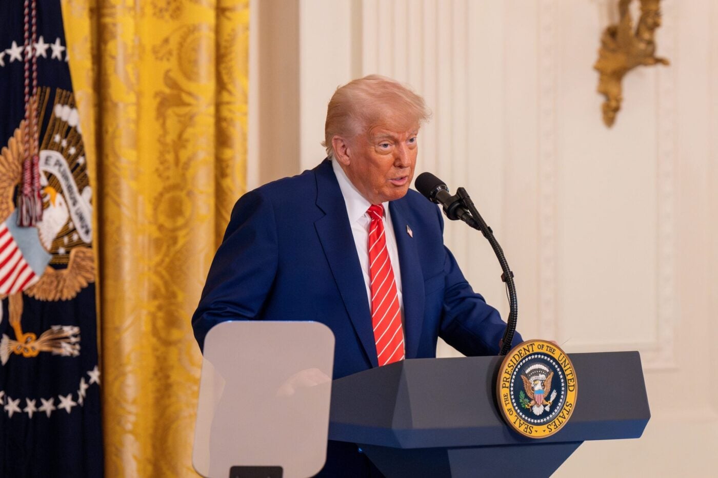 Trump Blasts Banking Sector for Blocking Cryptocurrency Legislation Progress