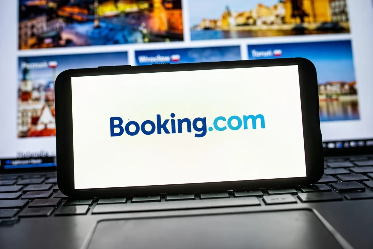 Booking Holdings (BKNG) Stock Plunges to 52-Week Low Amid Rising Global Tensions