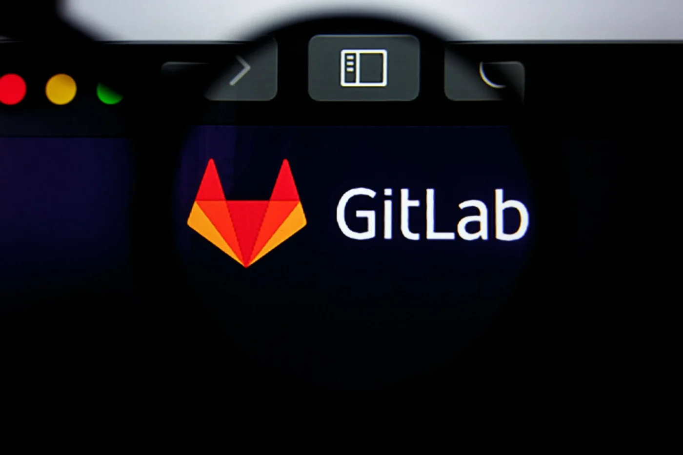 GitLab (GTLB) Shares Plunge Nearly 8% Following Guggenheim’s Downgrade Over AI Concerns
