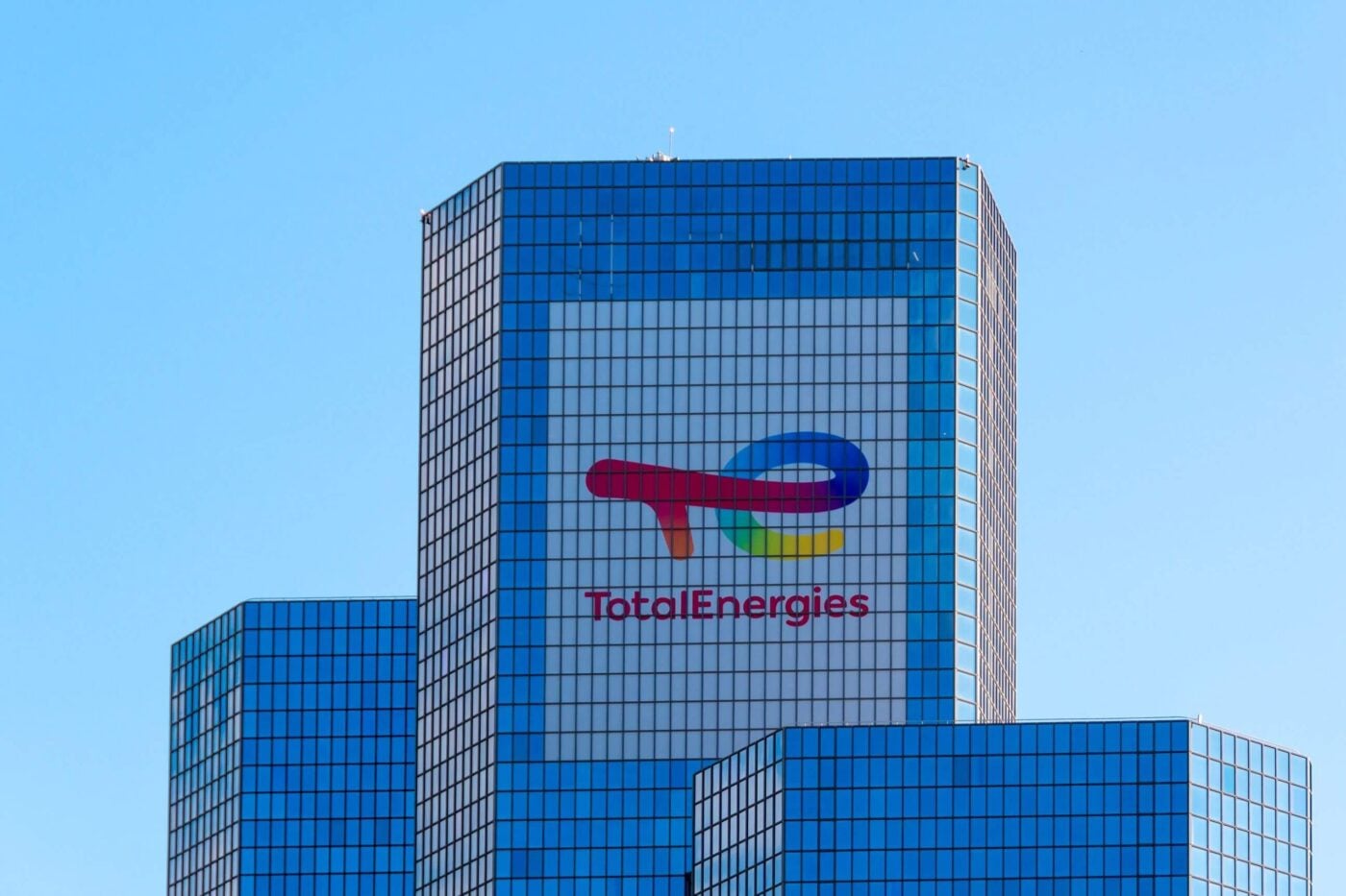 TotalEnergies (TTE) Shares Surge 3% as Q1 Profit Outlook Impresses Despite Production Cuts