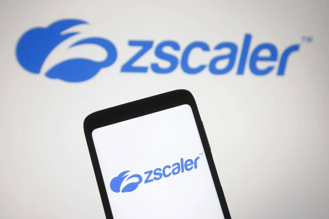 Zscaler (ZS) Tumbles 8% Following BTIG Downgrade Amid Competitive Pressures