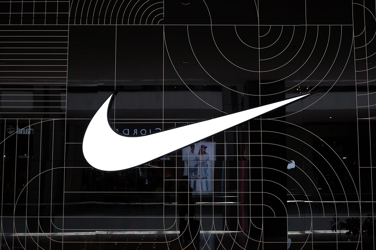 Nike (NKE) Faces HSBC Downgrade Amid Tariff Headwinds and Slow Recovery