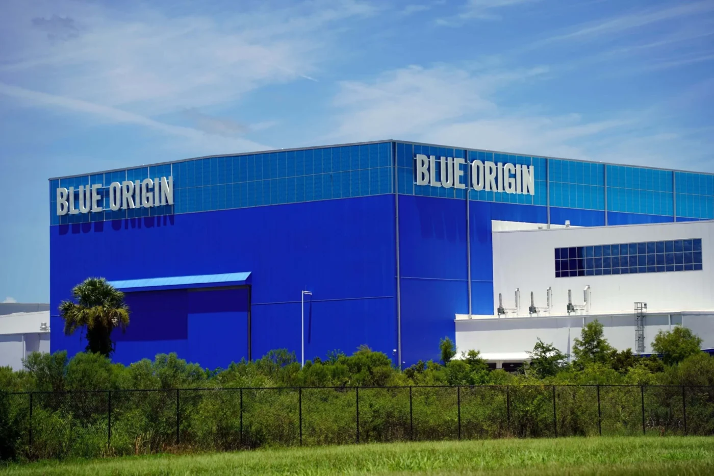 Blue Origin New Glenn Rocket Suffers Catastrophic Explosion During Testing at Cape Canaveral