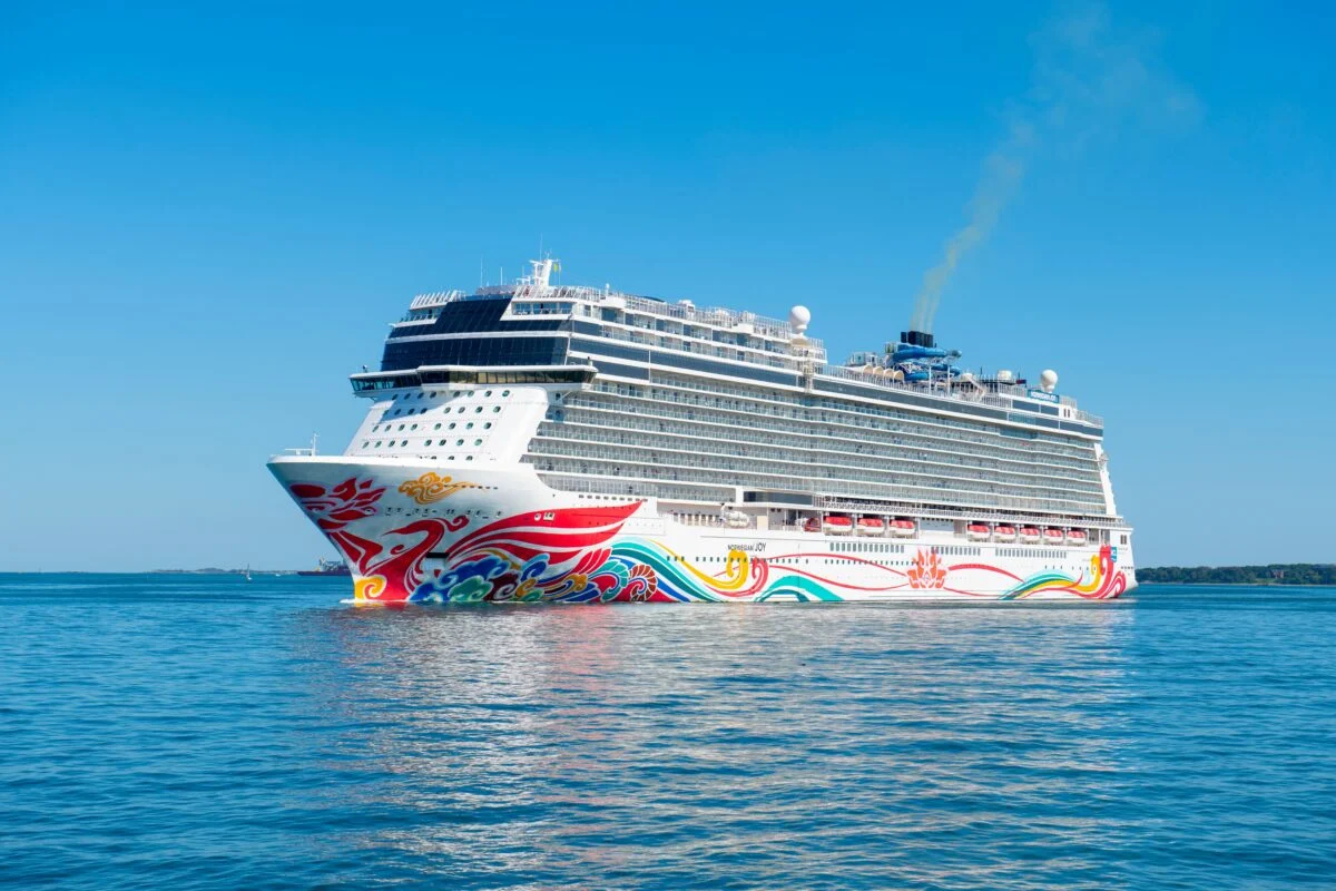 Norwegian Cruise Line (NCLH) Stock Plunges 9.5% as Company Directors Scoop Up Shares
