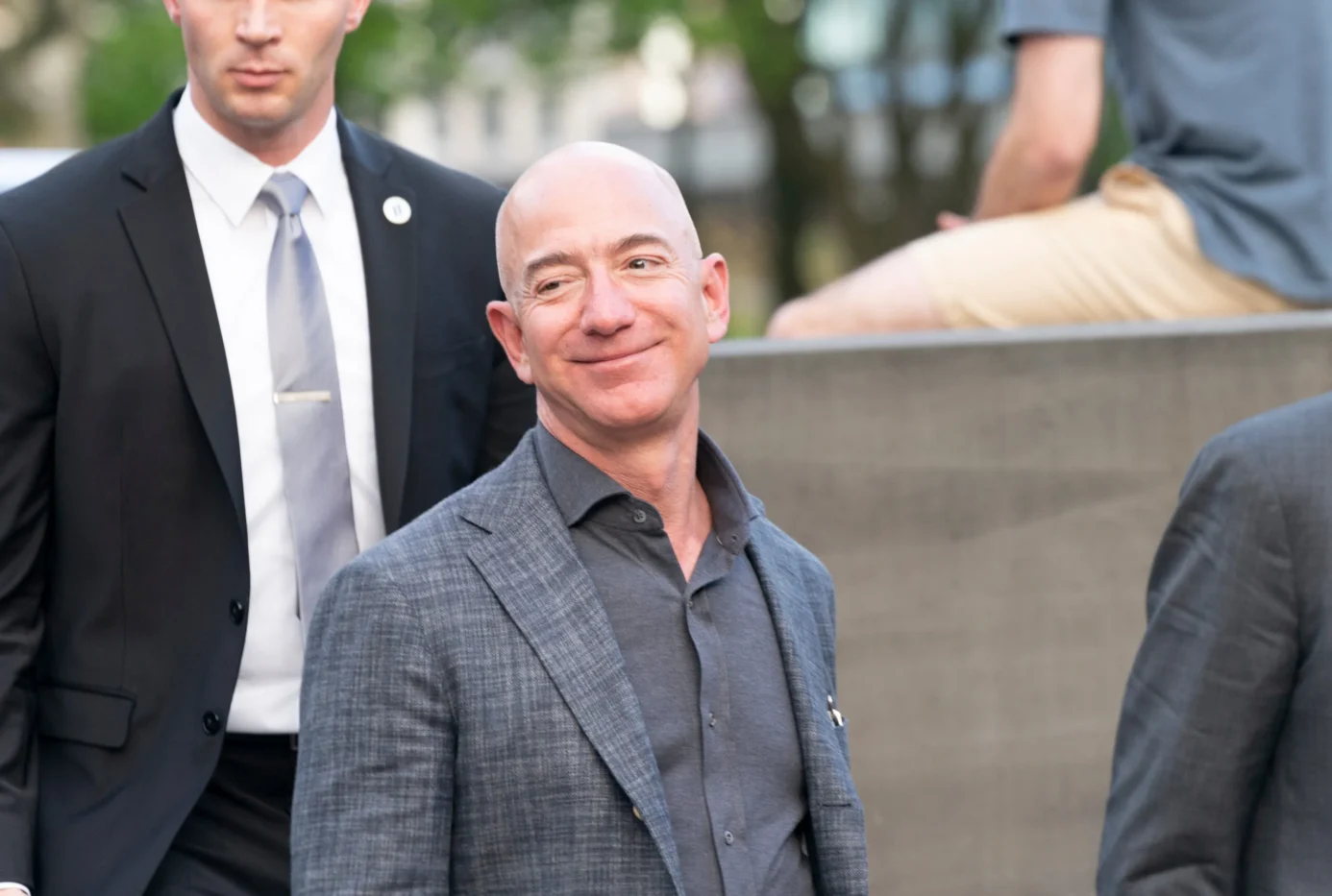 Jeff Bezos Explains Why AI Bubble Concerns Don’t Keep Him Up at Night