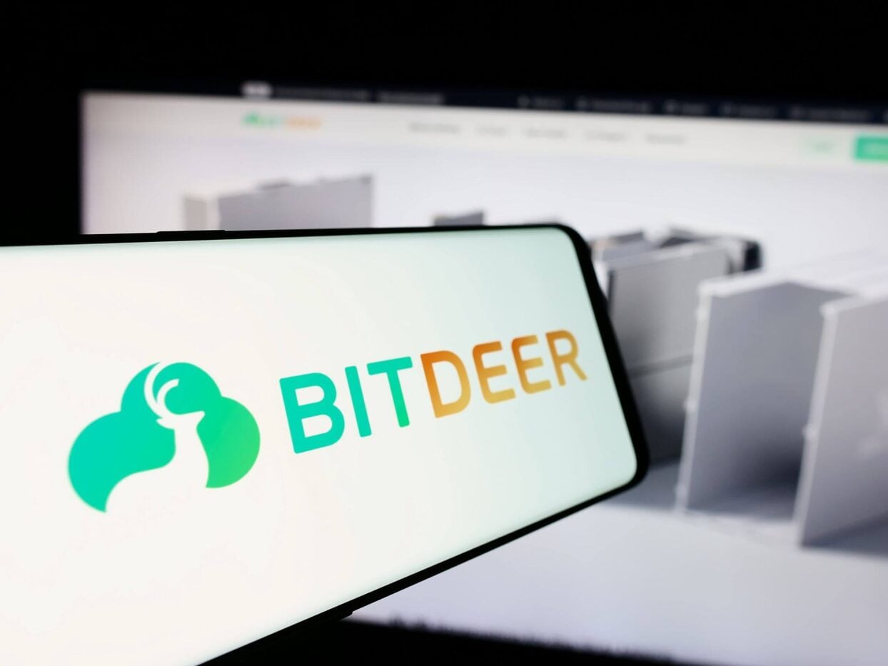 Bitdeer Technologies (BTDR) Stock Climbs Following SEALMINER DL1 Hydro Debut