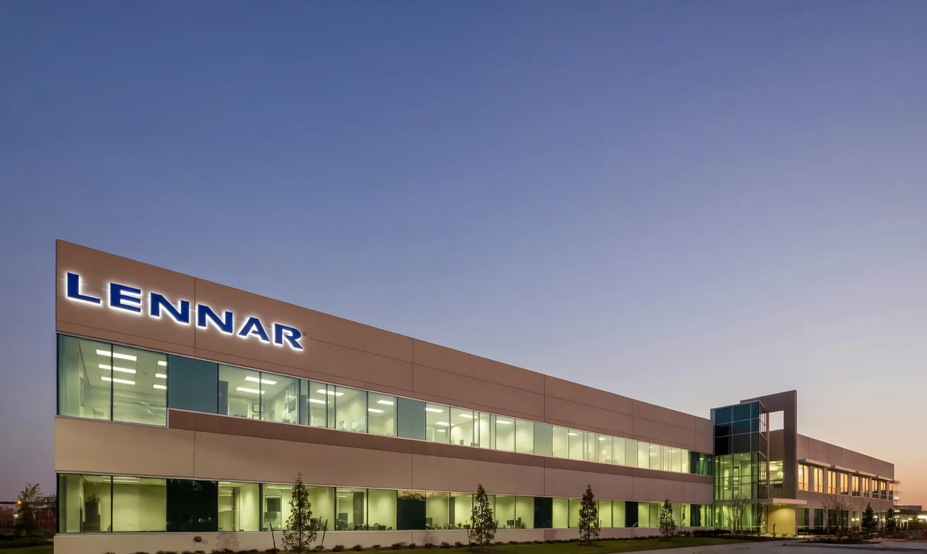 Lennar (LEN) Stock Slides After Q2 Revenue Falls Short Amid Housing Market Struggles
