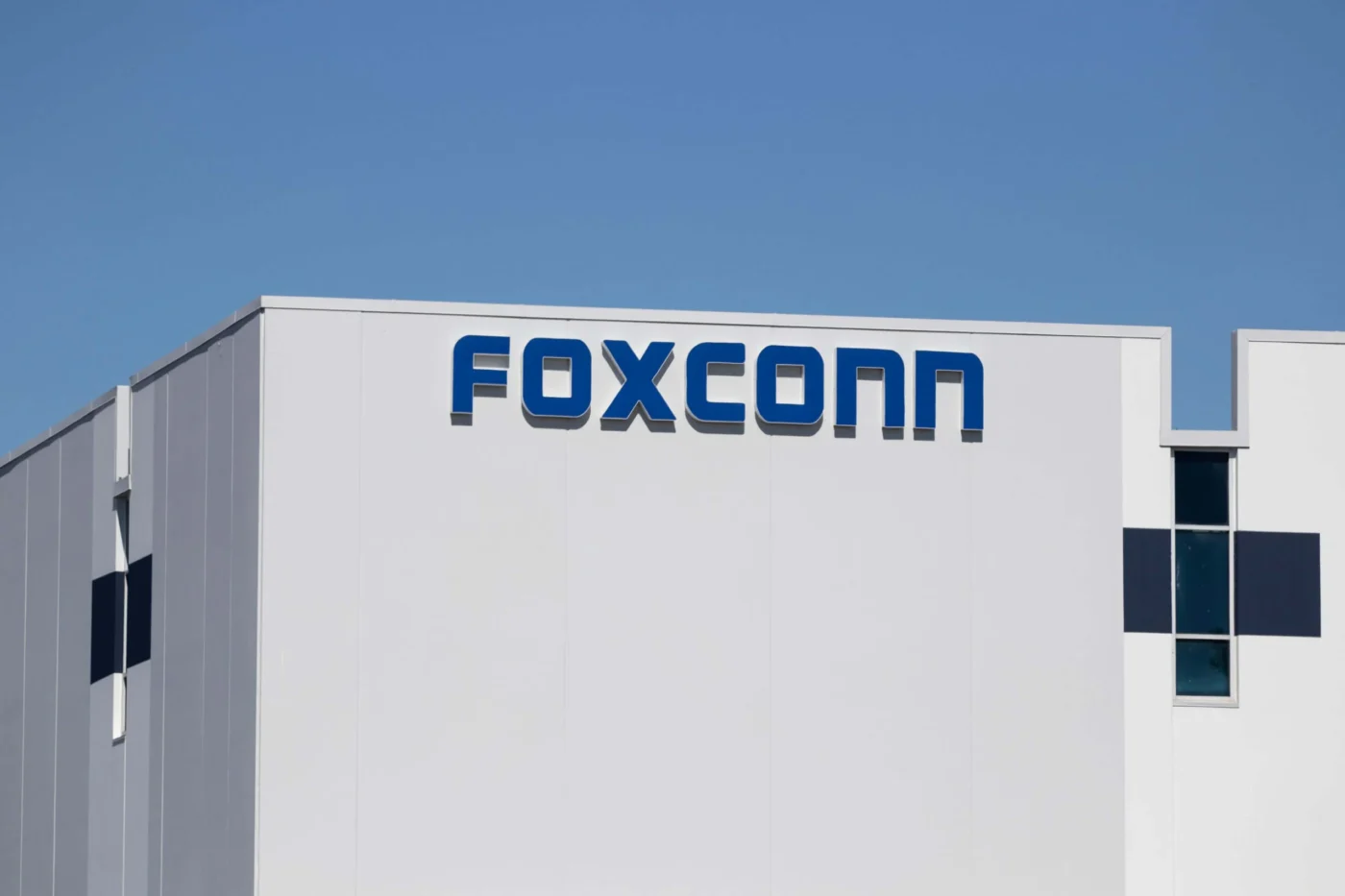 Foxconn (FXCOF) Q2 Revenue Rockets 40% on Booming AI Server Demand