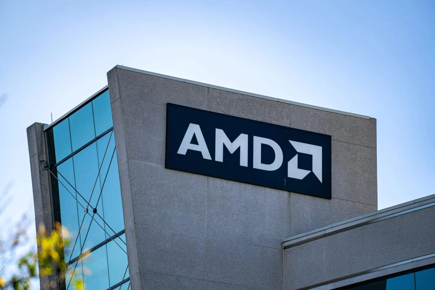 AMD (AMD) Stock Drops Despite Record-Breaking Quarter: What Went Wrong?
