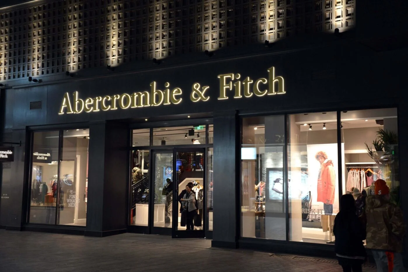 Abercrombie & Fitch (ANF) Stock Rockets 35% on $100M Tariff Refund Windfall