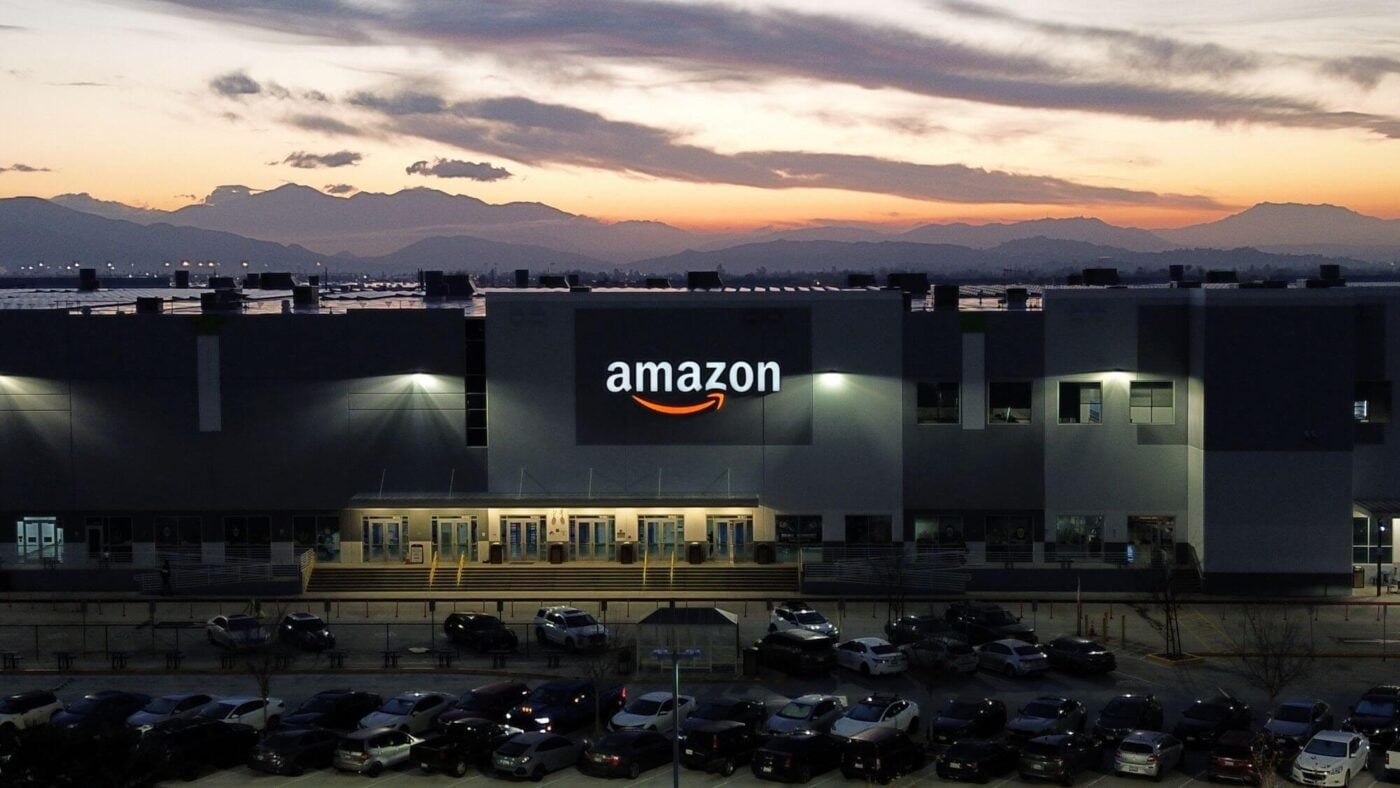 Amazon (AMZN) Stock: AWS Strengthens Analytics with DuckLabs Acquisition