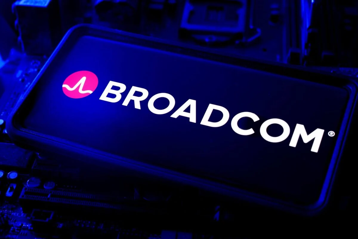 Should You Buy Broadcom (AVGO) Stock Ahead of Its September 2 Earnings Report?