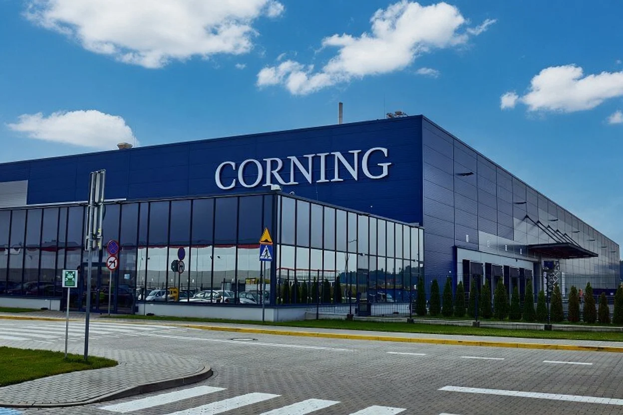 Corning (GLW) Stock Surges on Polysilicon Tariff Prospects and Impressive Q2 Performance