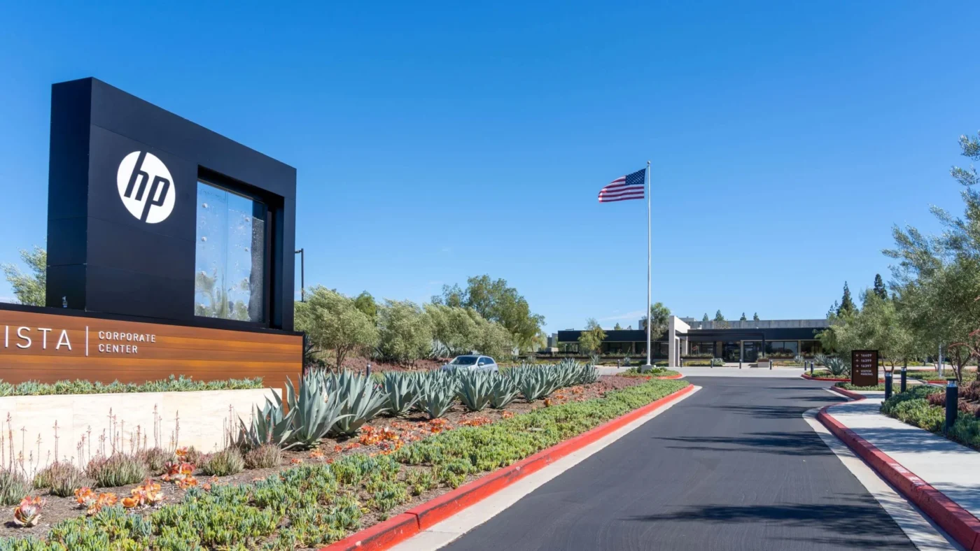 HP Inc (HPQ) Stock Tumbles 9% Despite Earnings Win – What Spooked Investors?