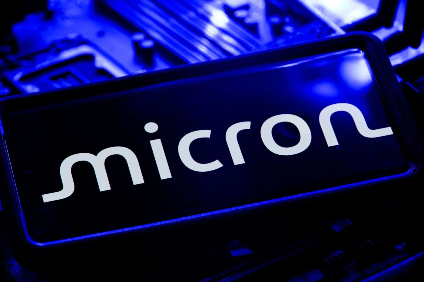 Micron (MU) Stock Hits New Heights as Analysts Forecast Massive Cash Flow Growth