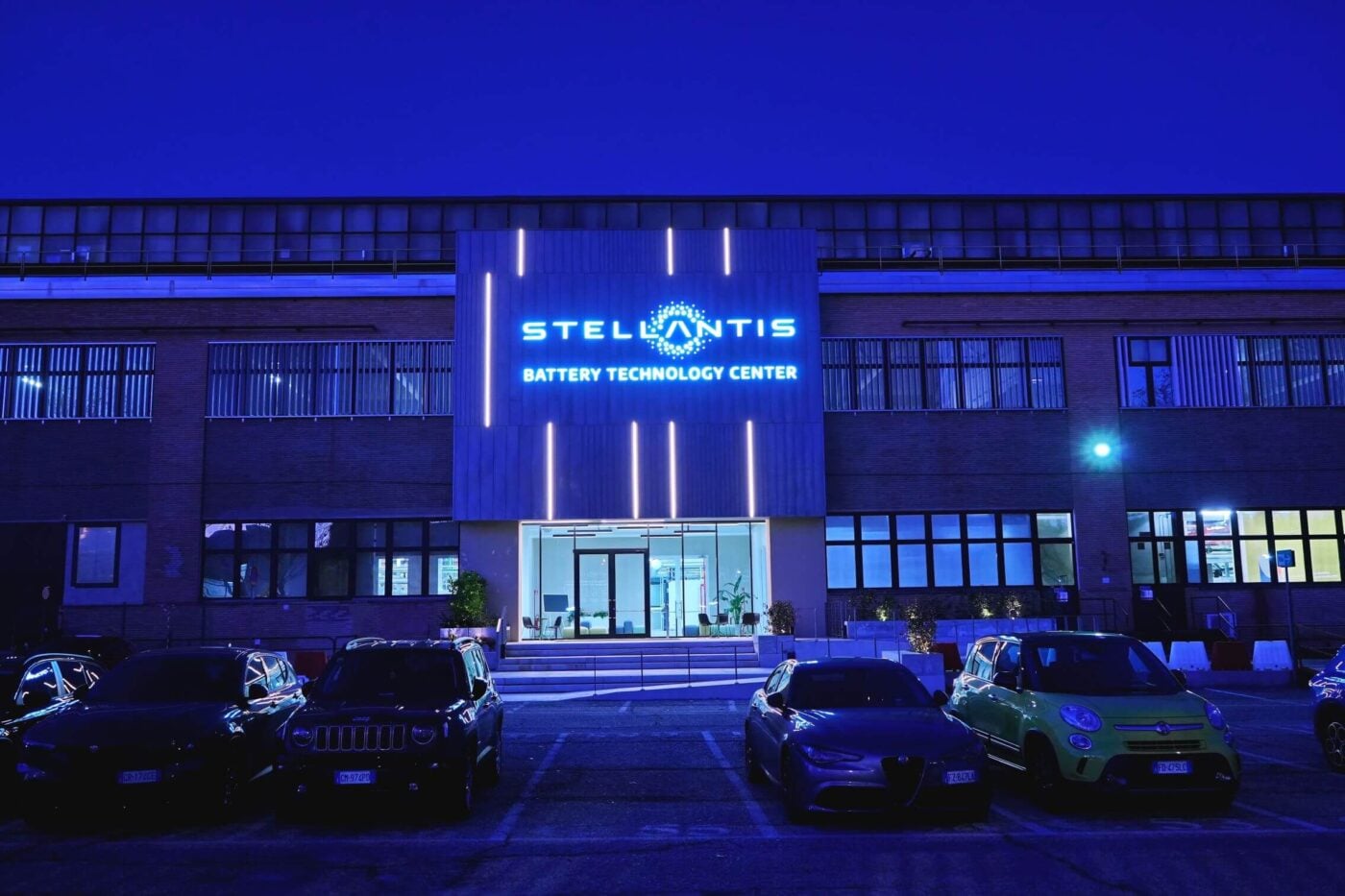 Stellantis (STLA) Stock Plummets to 10-Year Low Following Massive Vehicle Recall