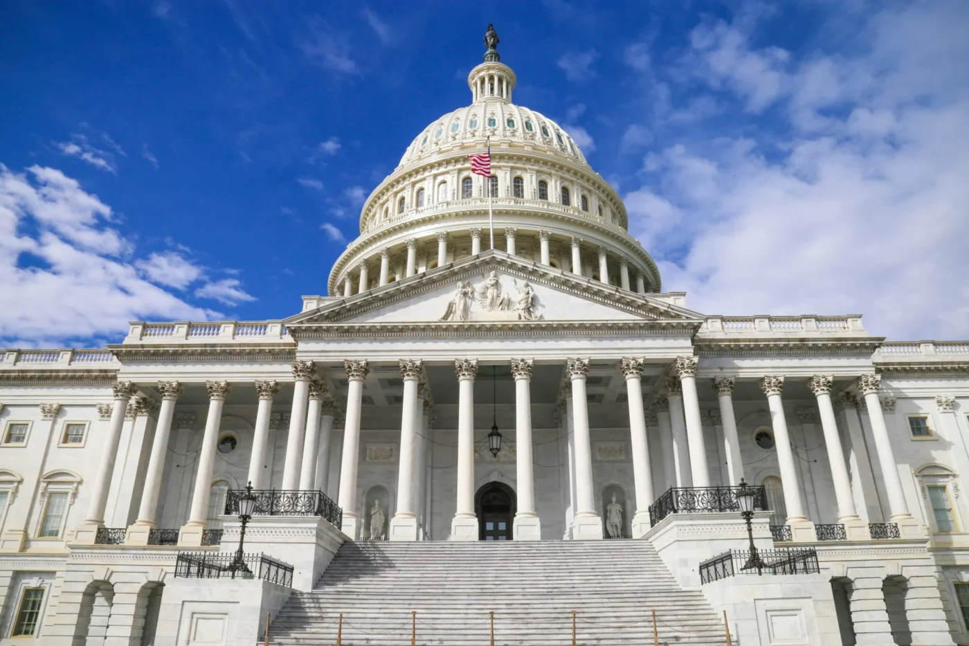 Crypto Clarity Act Faces September Vote as Ethics Debate Continues