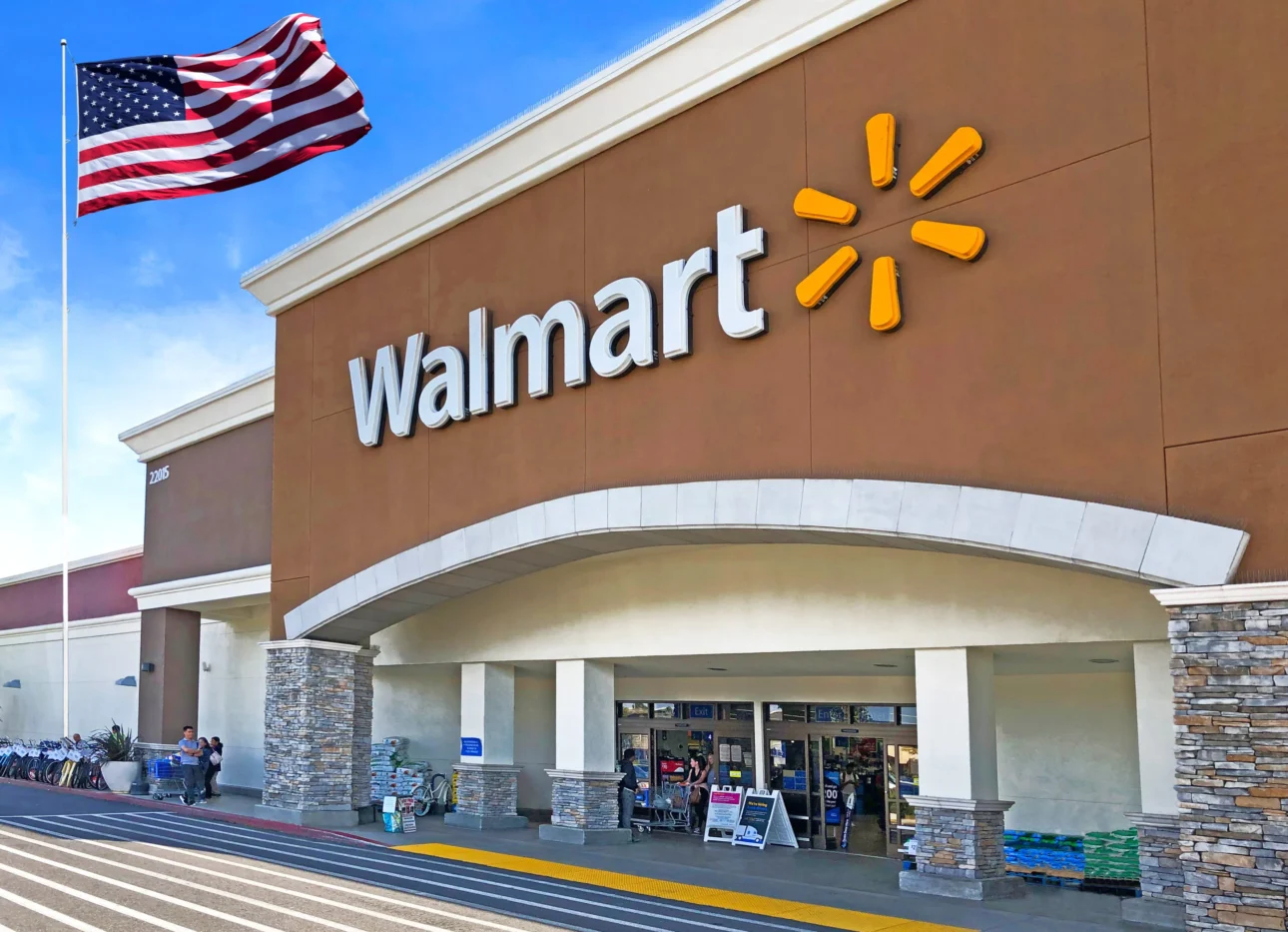 Walmart (WMT) Stock Plunges 7% as U.S. Comparable Sales Fall Short of Expectations