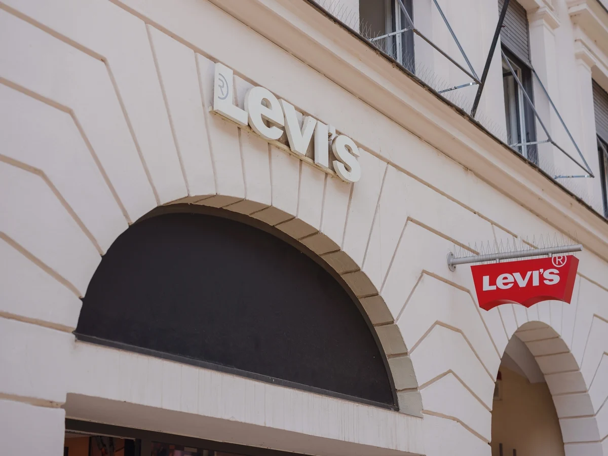 Levi Strauss (LEVI) Stock Declines Following Cybersecurity Breach Disclosure