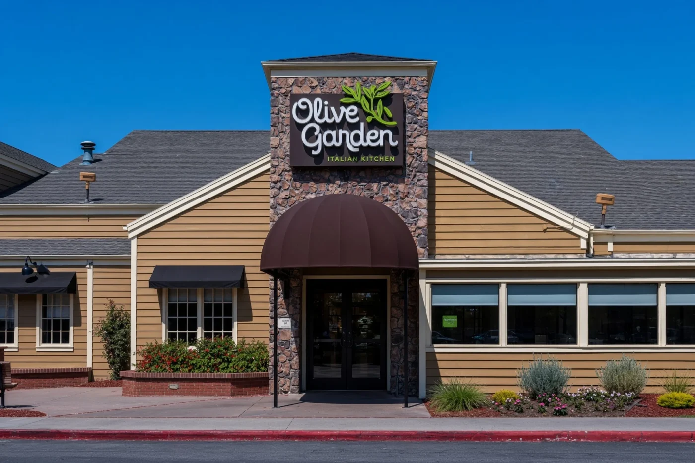 Darden Restaurants (DRI) Stock Dips Despite Meeting Earnings Expectations