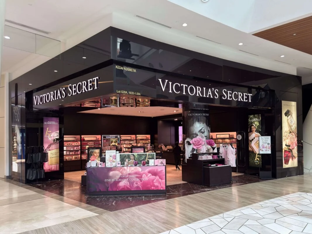 Victoria’s Secret (VSXY) Shares Plunge 18% on Weak Q3 Profit Outlook Despite Strong Q2 Beat