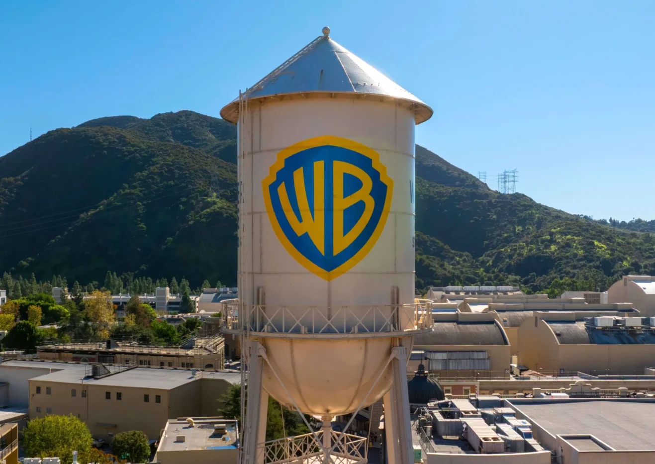 Warner Bros. Discovery (WBD) Surges 11% as Paramount (PSKY) Falls 3% After Merger Settlement